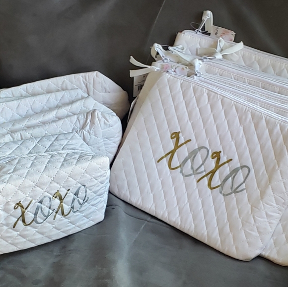 Forever Yours Nicole Handbags - NWTBridal Party Bags Forever Yours Nicole Timeless